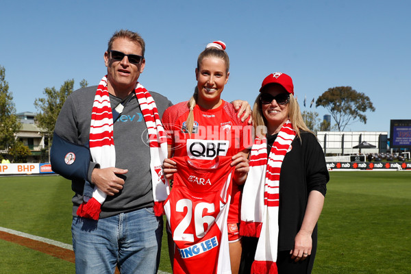 AFLW 2022 S7 Round 06 - North Melbourne v Sydney - 1015254