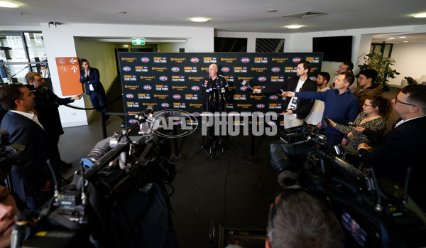 AFL 2022 Media - Trade Period 031022 - 1015419