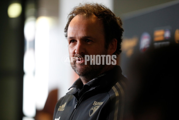 AFL 2022 Media - Trade Period 031022 - 1015472
