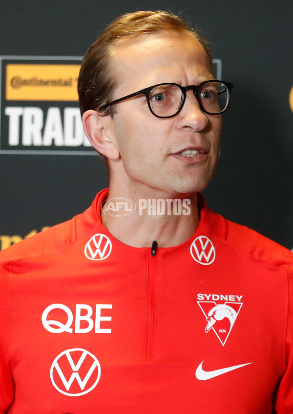 AFL 2022 Media - Trade Period 031022 - 1015491