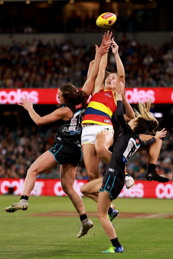 Photographers Choice - AFLW 2022 S7 Round 06 - 1015543