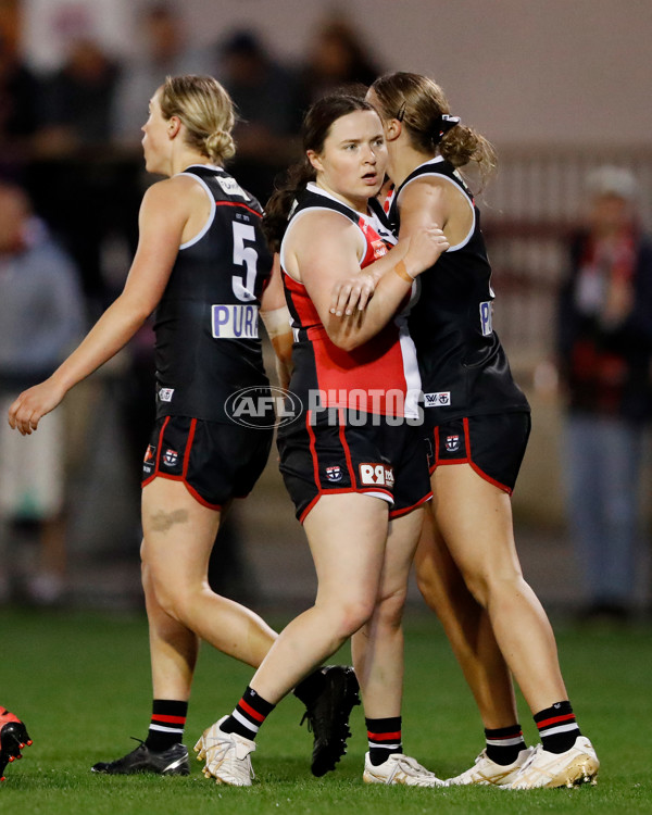 AFLW 2022 S7 Round 07 - St Kilda v Carlton - 1015821