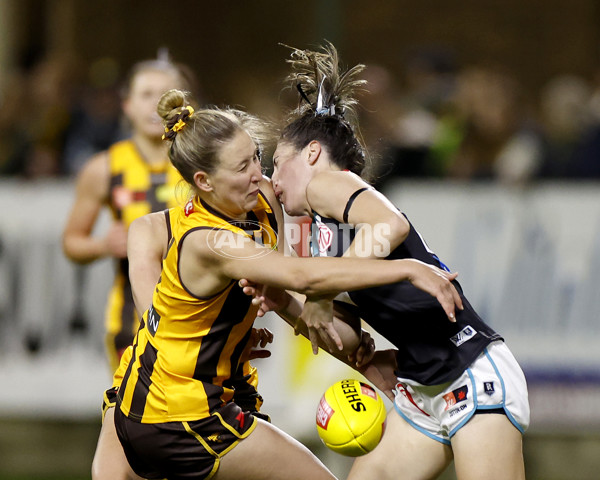 AFLW 2022 S7 Round 07 - Hawthorn v Port Adelaide - 1016234