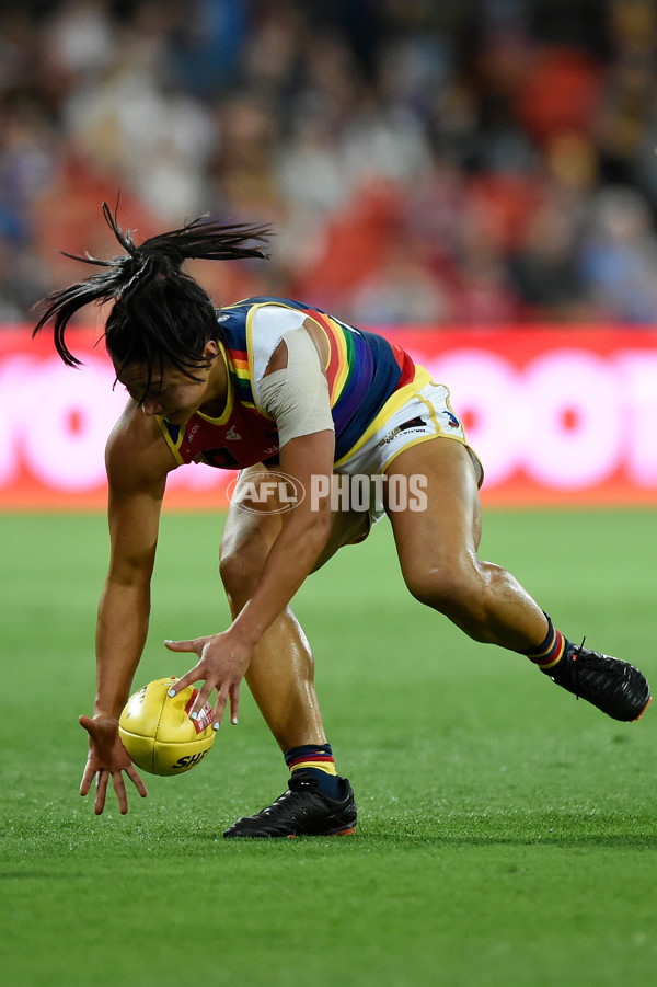 AFLW 2022 S7 Round 08 - Brisbane v Adelaide - 1017212