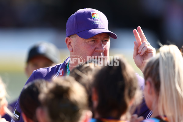 AFLW 2022 S7 Round 08 - Fremantle v Collingwood - 1018112