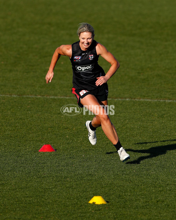 AFLW 2022 S7 Training - St Kilda 191022 - 1018191