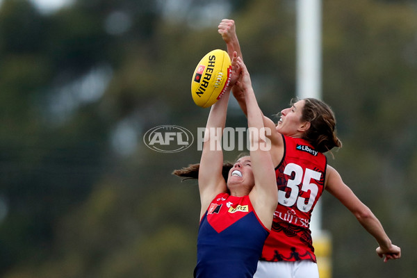 AFLW 2022 S7 Round 09 - Melbourne v Essendon - 1019178