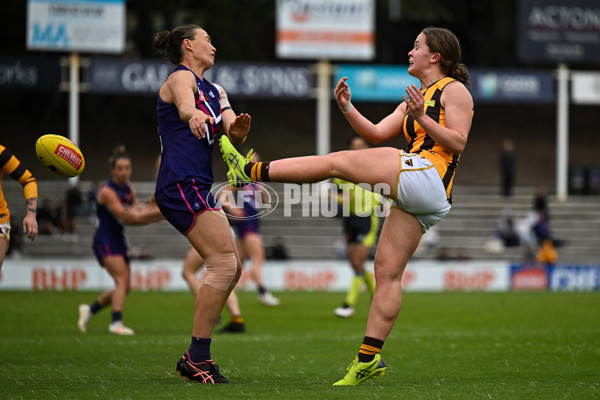 AFLW 2022 S7 Round 10 - Fremantle v Hawthorn - 1019934