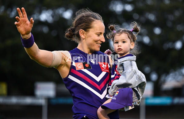 AFLW 2022 S7 Round 10 - Fremantle v Hawthorn - 1020040