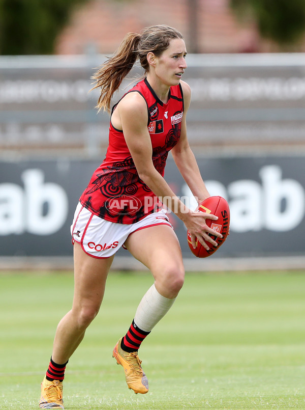 AFLW 2022 S7 Round 10 - Port Adelaide v Essendon - 1020266