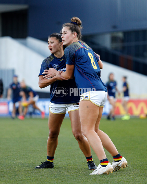 AFLW 2022 S7 Second Qualifying Final - Melbourne v Adelaide - 1020610