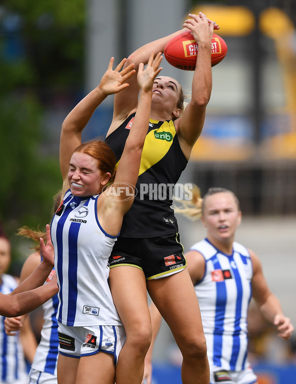 AFLW 2022 S7 First Semi Final - Richmond v North Melbourne - 1022420