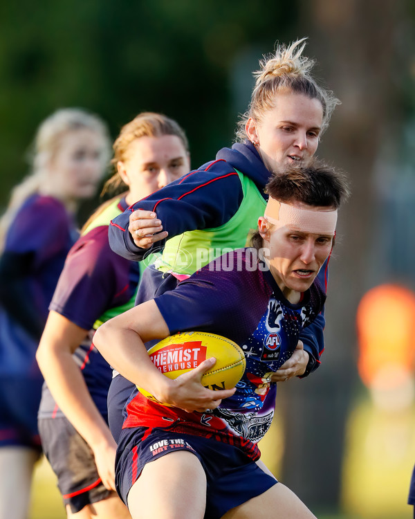 AFLW 2022 S7 Training - Melbourne 171122 - 1022807