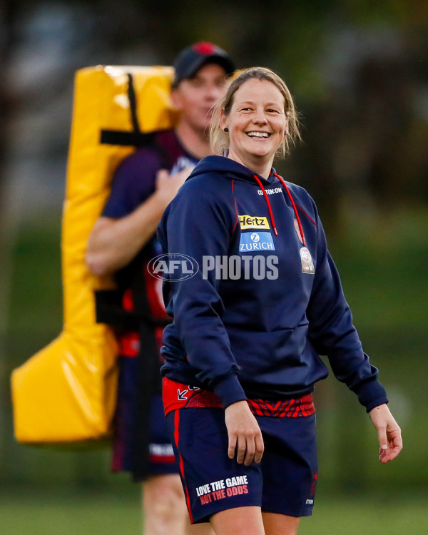AFLW 2022 S7 Training - Melbourne 171122 - 1022861