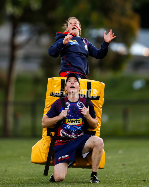 AFLW 2022 S7 Training - Melbourne 171122 - 1022868