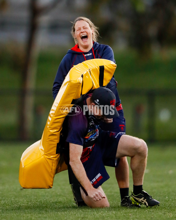 AFLW 2022 S7 Training - Melbourne 171122 - 1022855