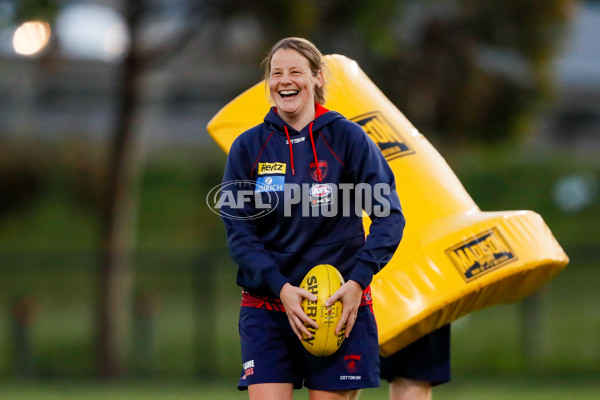 AFLW 2022 S7 Training - Melbourne 171122 - 1022860