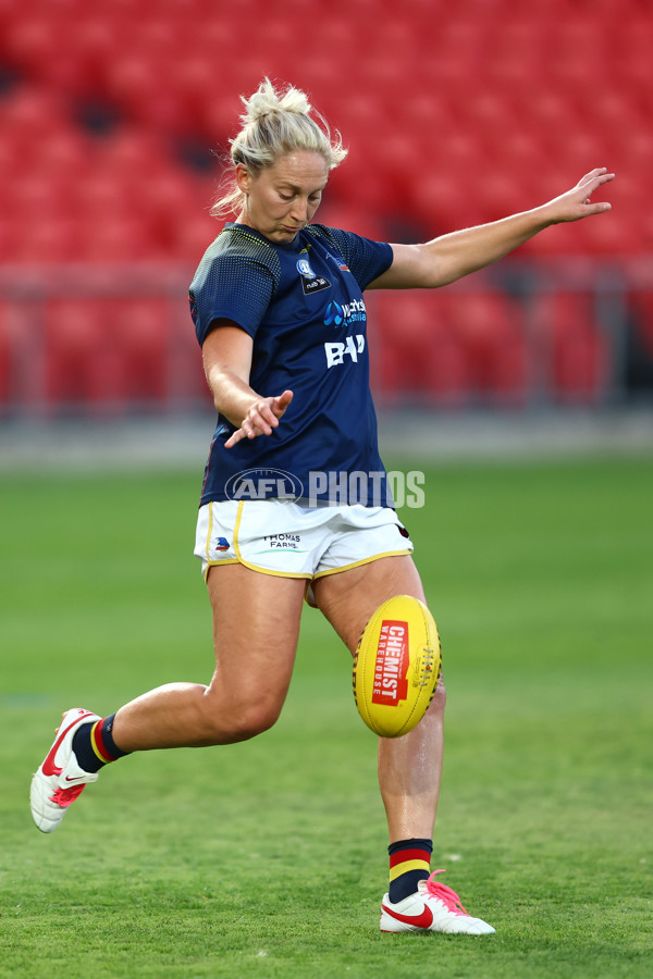 AFLW 2022 S7 First Preliminary Final - Brisbane v Adelaide - 1023049