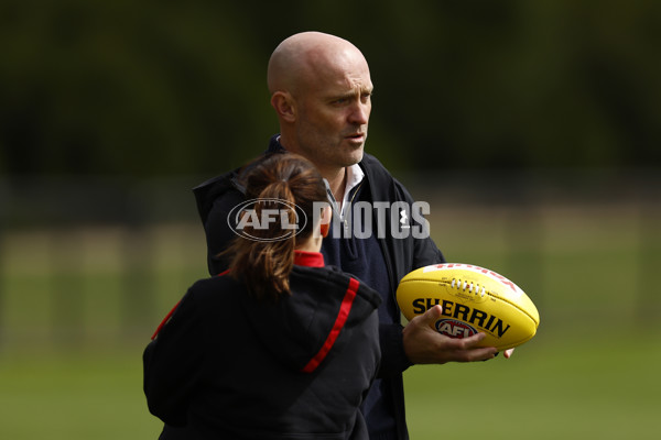 AFL 2022 Training - Essendon 211122 - 1023510