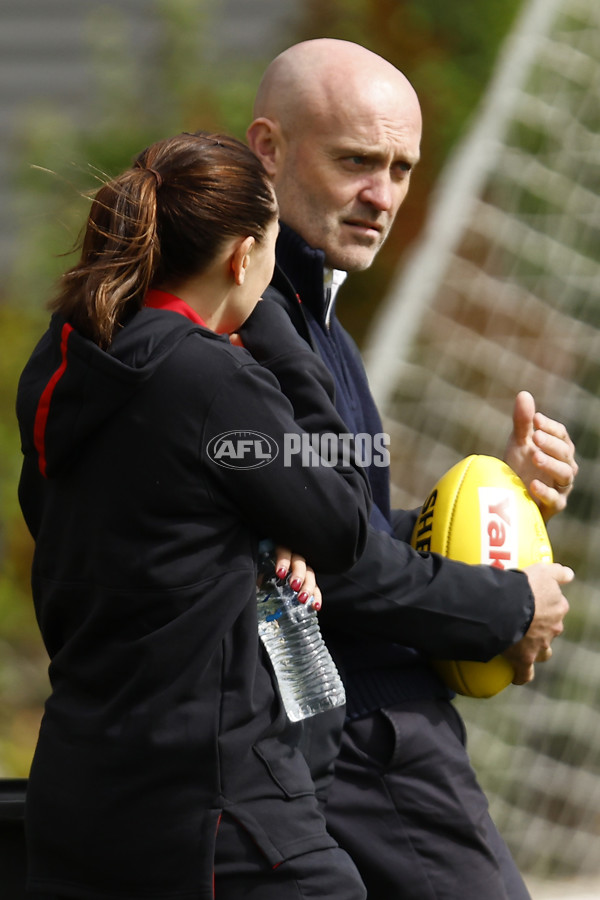 AFL 2022 Training - Essendon 211122 - 1023503