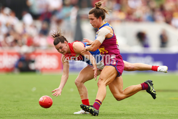 AFLW 2022 S7 Grand Final - Brisbane v Melbourne - 1025055