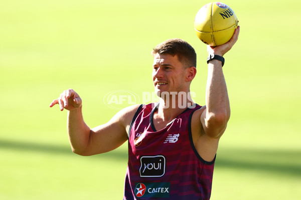 AFL 2022 Training - Brisbane 141222 - 1026153