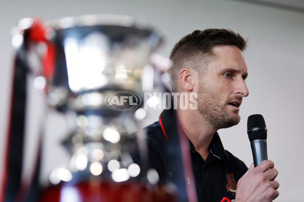 VFLW 2022 Grand Final - Essendon v Southern Saints - 969944