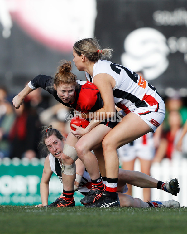 VFLW 2022 Grand Final - Essendon v Southern Saints - 970032