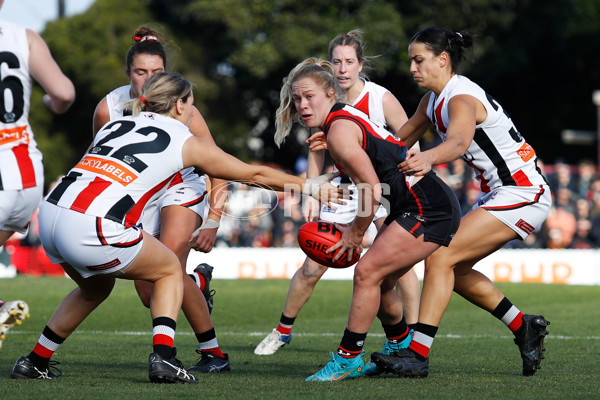 VFLW 2022 Grand Final - Essendon v Southern Saints - 970025