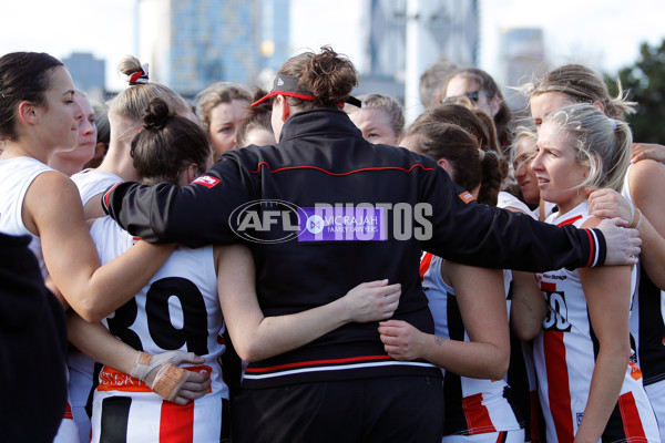 VFLW 2022 Grand Final - Essendon v Southern Saints - 970053