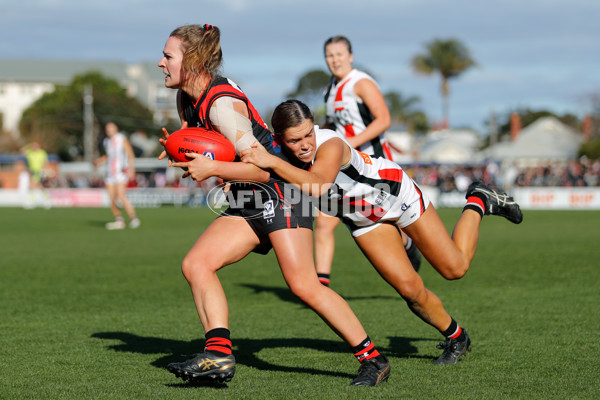 VFLW 2022 Grand Final - Essendon v Southern Saints - 970305