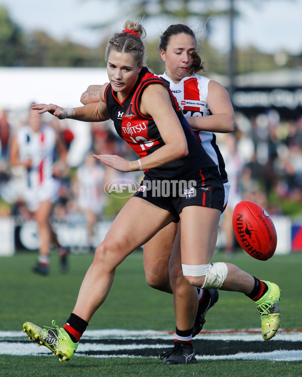 VFLW 2022 Grand Final - Essendon v Southern Saints - 970299