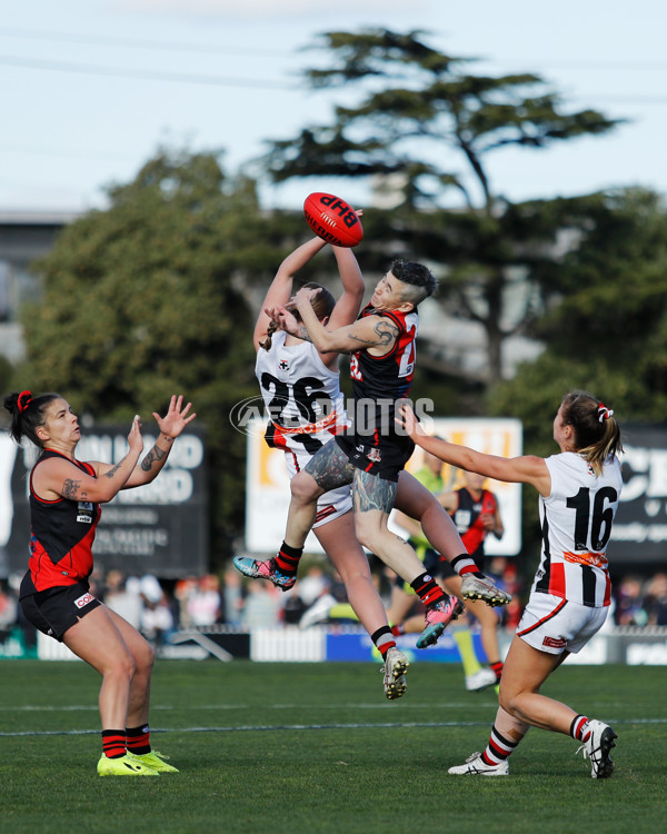 VFLW 2022 Grand Final - Essendon v Southern Saints - 970366