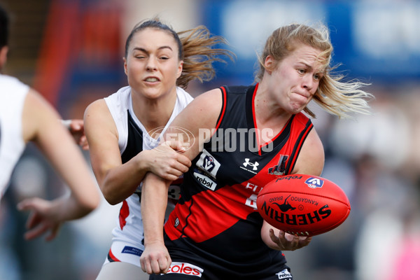 VFLW 2022 Grand Final - Essendon v Southern Saints - 970437