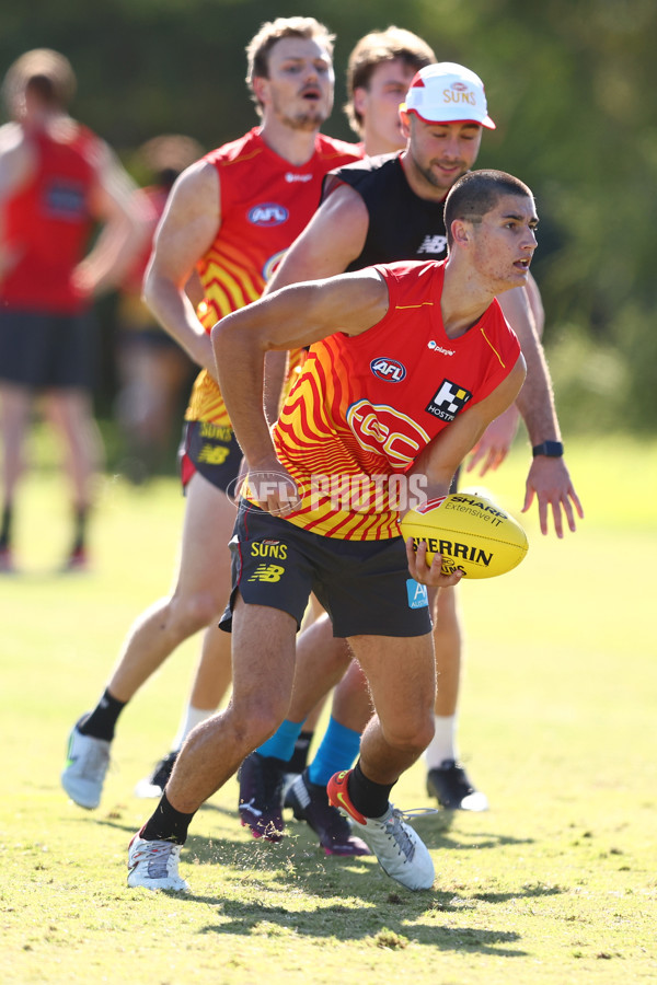 AFL 2022 Training - Gold Coast 120722 - 974532