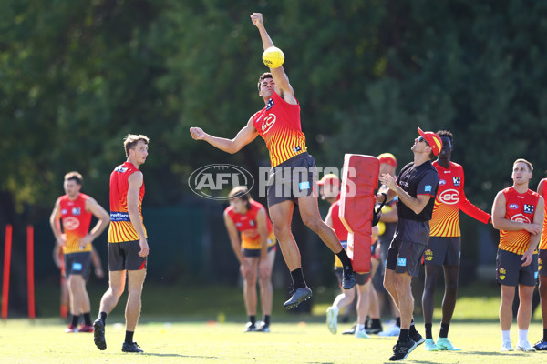 AFL 2022 Training - Gold Coast 120722 - 974576