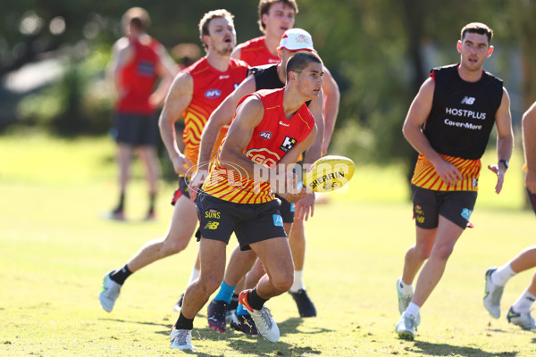 AFL 2022 Training - Gold Coast 120722 - 974591