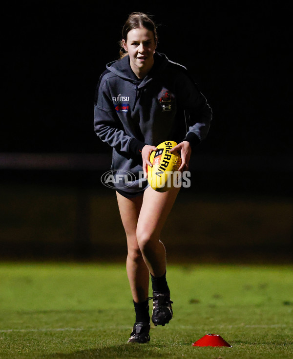 AFLW 2022 Training - Essendon 140722 - 974715