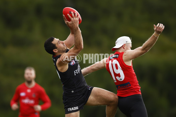 AFL 2022 Training - Essendon 040822 - 984767