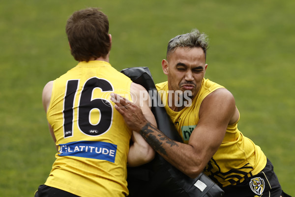 AFL 2022 Training - Richmond 110822 - 988657