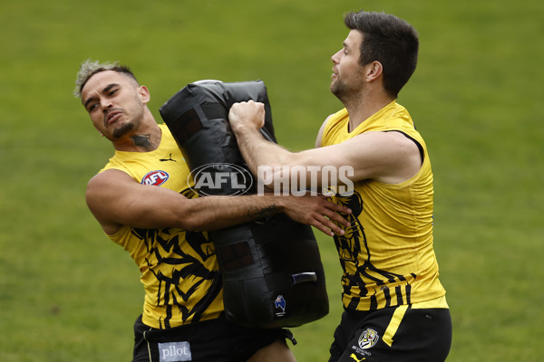 AFL 2022 Training - Richmond 110822 - 988653