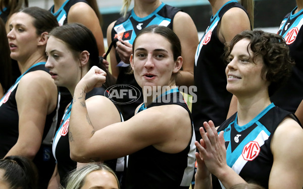 AFLW 2022 Media - Port Adelaide Team Photo Day S7 - 989404