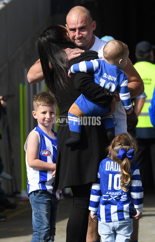 AFL 2022 Round 22 - Adelaide v North Melbourne - 990072