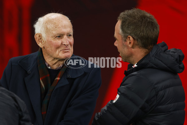 AFL 2022 Round 22 - Essendon v Port Adelaide - 992798