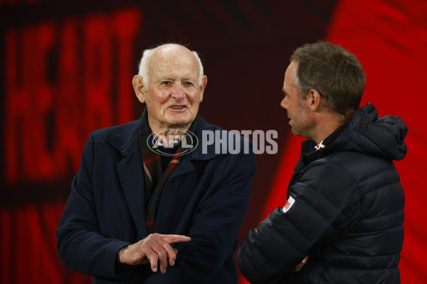 AFL 2022 Round 22 - Essendon v Port Adelaide - 992796