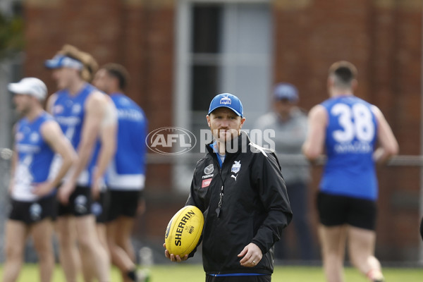 AFL 2022 Training - North Melbourne 170822 - 993678