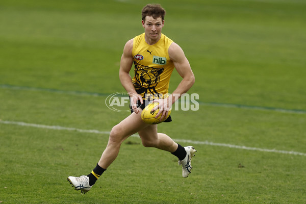 AFL 2022 Training - Richmond 180822 - 994255