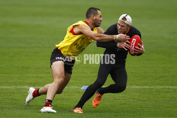 AFL 2022 Training - Essendon 180822 - 994435