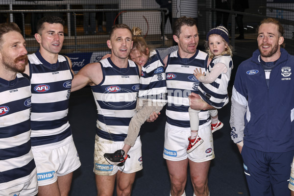 AFL 2022 Round 23 - Geelong v West Coast - 995806