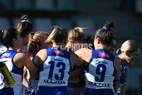 AFLW 2022 S7 Round 01 - North Melbourne v Gold Coast - 998517